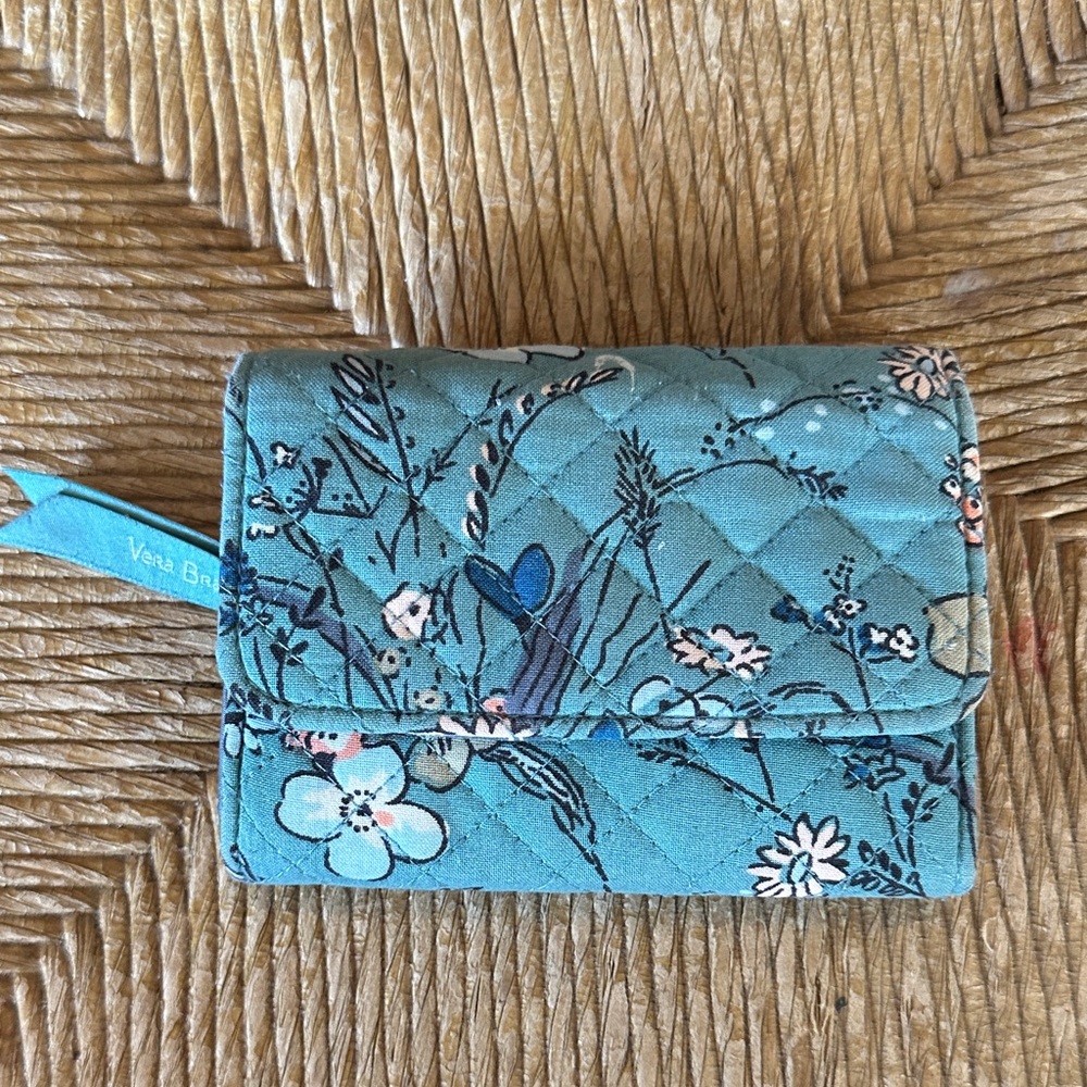 Vera Bradley Teal Floral Quilted Small Wallet